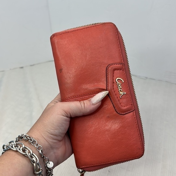 Coach ASHLEY LEATHER ZIP AROUND F48102 - Picture 11 of 11